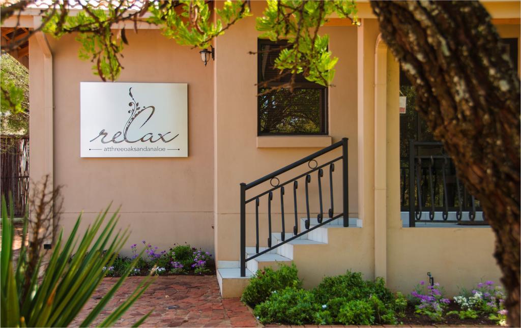 Three Oaks And An Aloe Boutique Hotel Hartbeespoort Kültér fotó