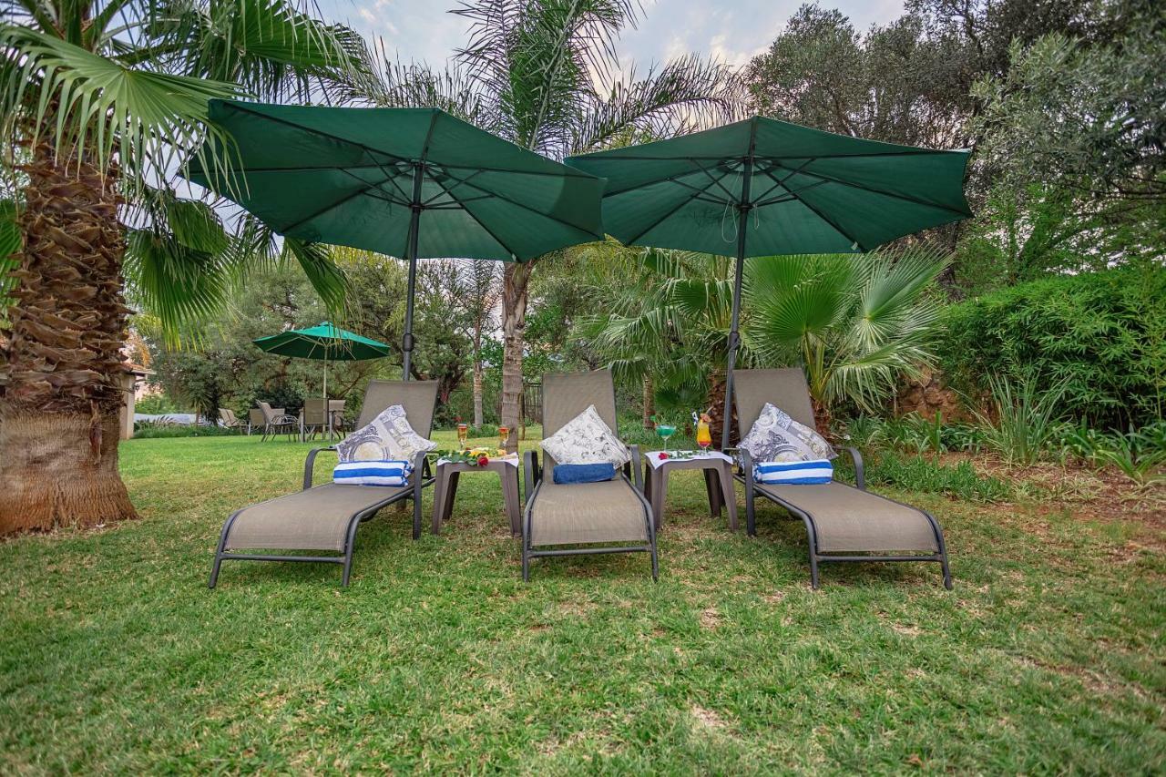 Three Oaks And An Aloe Boutique Hotel Hartbeespoort Kültér fotó